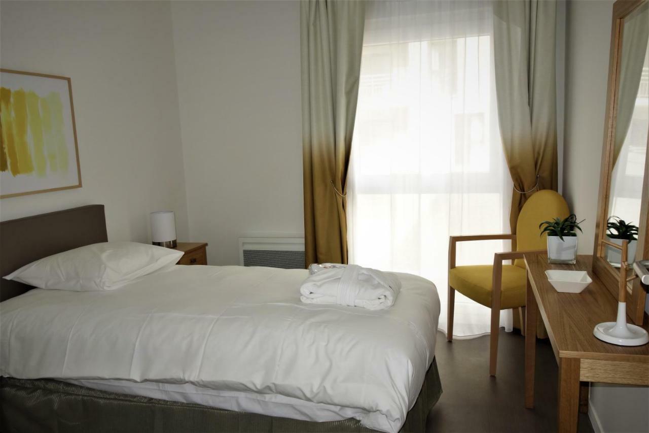 Aparthotel Domitys - Les Robes D'Airain Caen Exterior foto